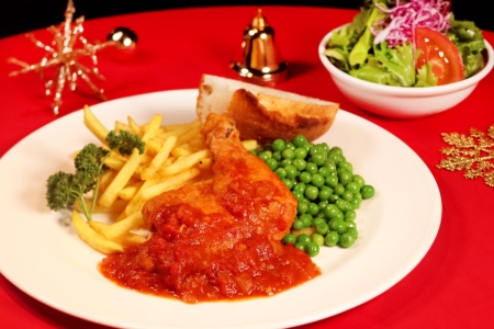 【Falstaff Pub】12月シーズナル パブランチ「骨付きチキンのトマト煮込み」
